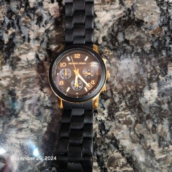 Michael Kors Matte Black Chronograph Wristwatch Style MK5191 BRAND NEW BATTERY - Picture 14 of 17